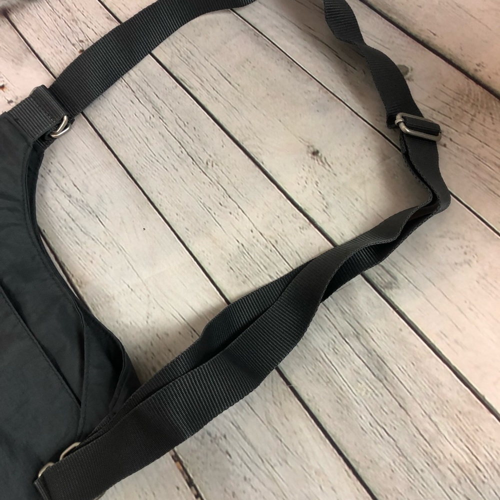 Baggallini Crossbody Grey Travel Bag - Picture 5 of 6
